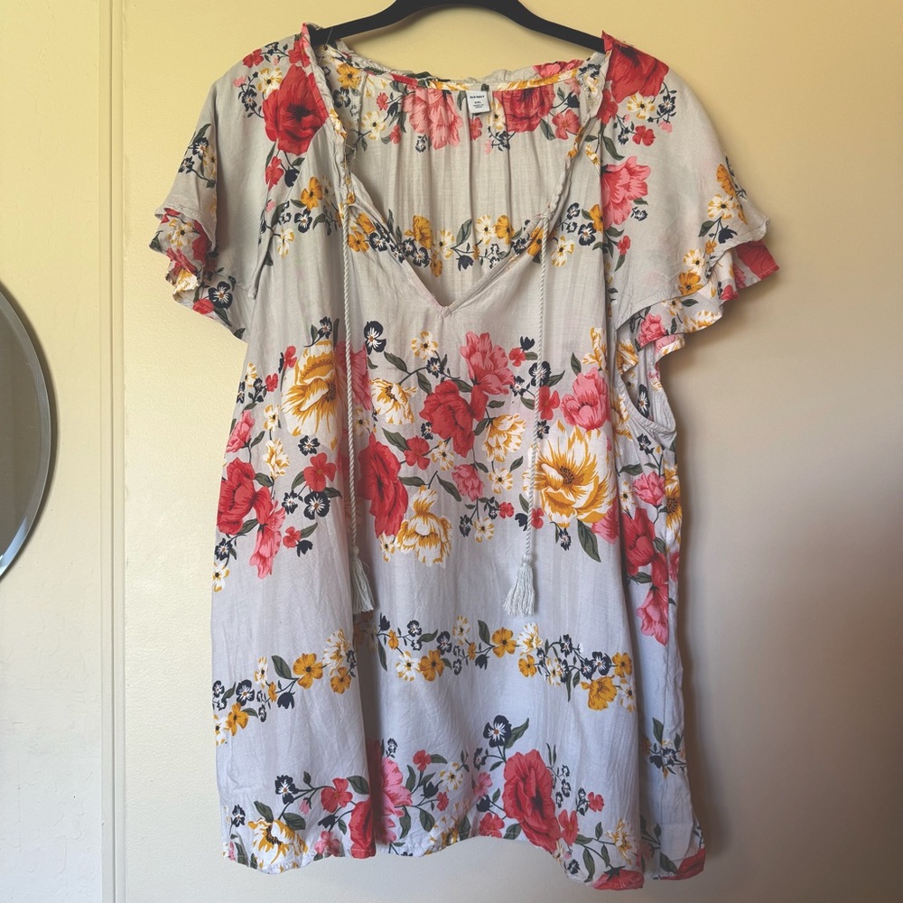 Old Navy Floral Women's Top